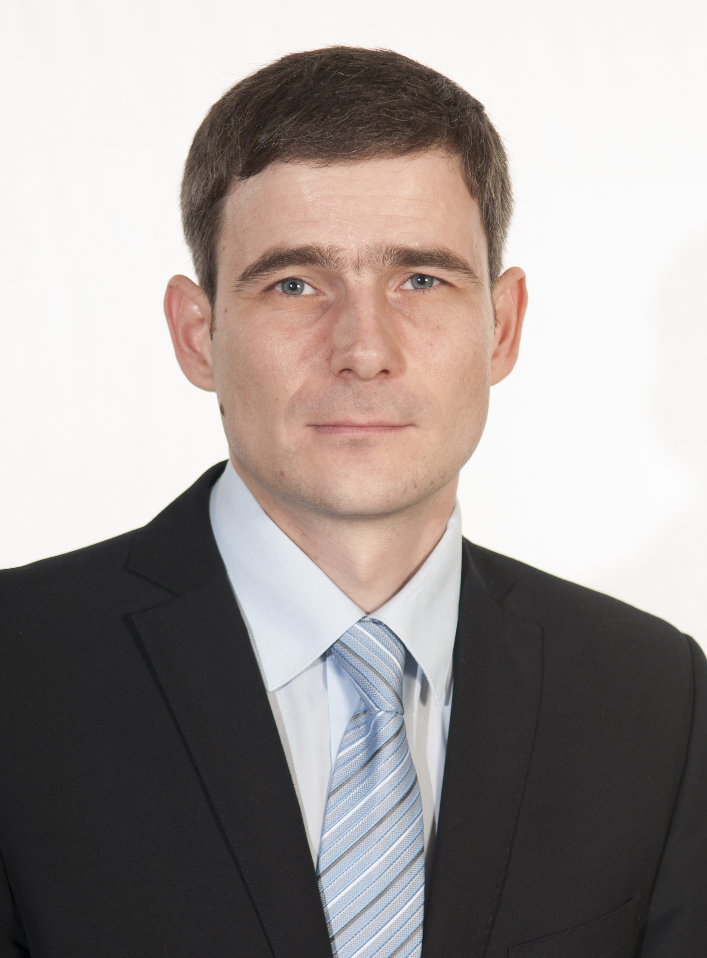 Никончук Александр Владимирович, к.т.н., доцент кафедры ЛИ
тел. 222-73-96